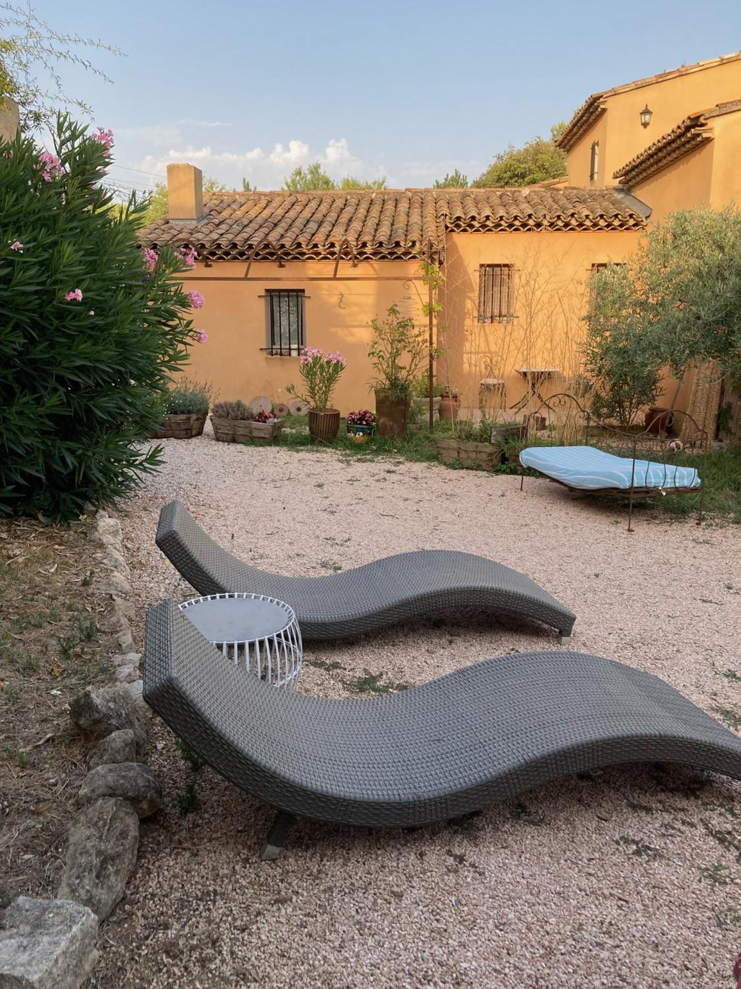 La Petite Garrigue Villa Mérindol Exteriör bild